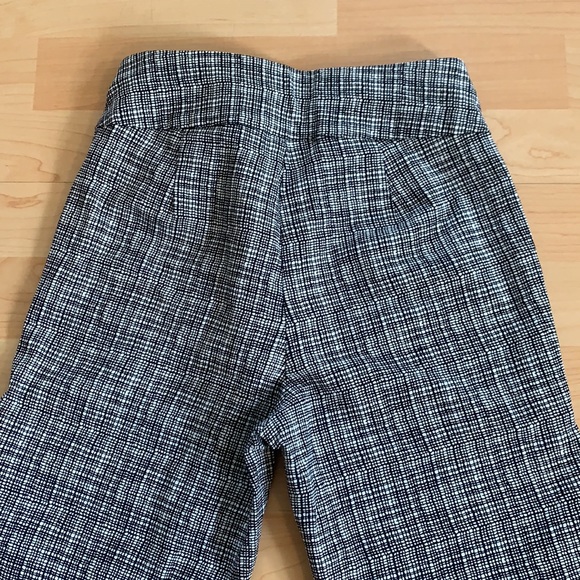 Melanie Lyne stretchy dress capri pants - Picture 3 of 3